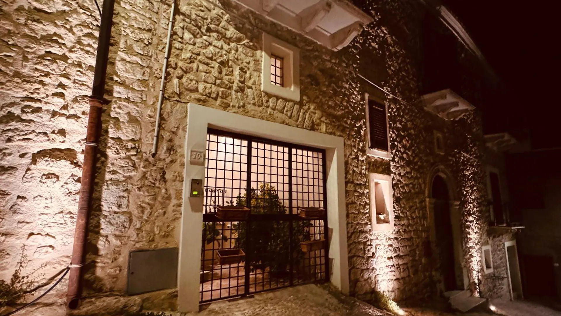Guest house Le Camere Dell'Emiro Castronuovo di Sicilia