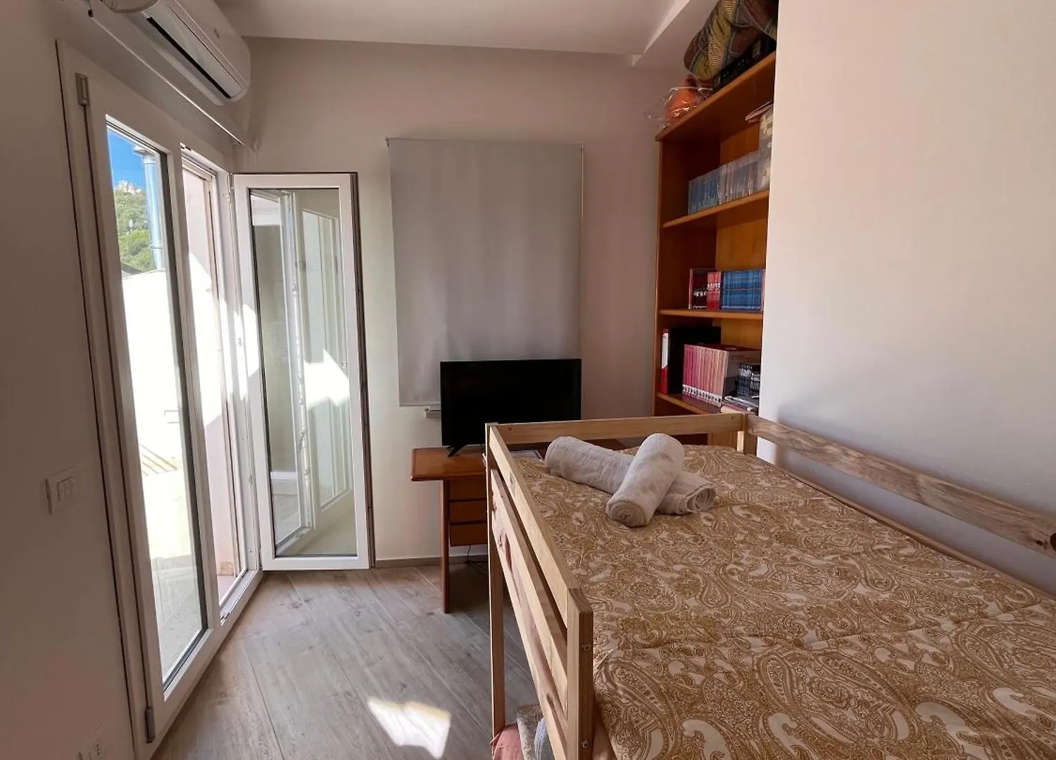 Le Camere Dell'Emiro Castronuovo di Sicilia 0*,